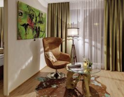 Amedia Luxury Suites - Leuchtende Hotel Fotografie von T. Haberland